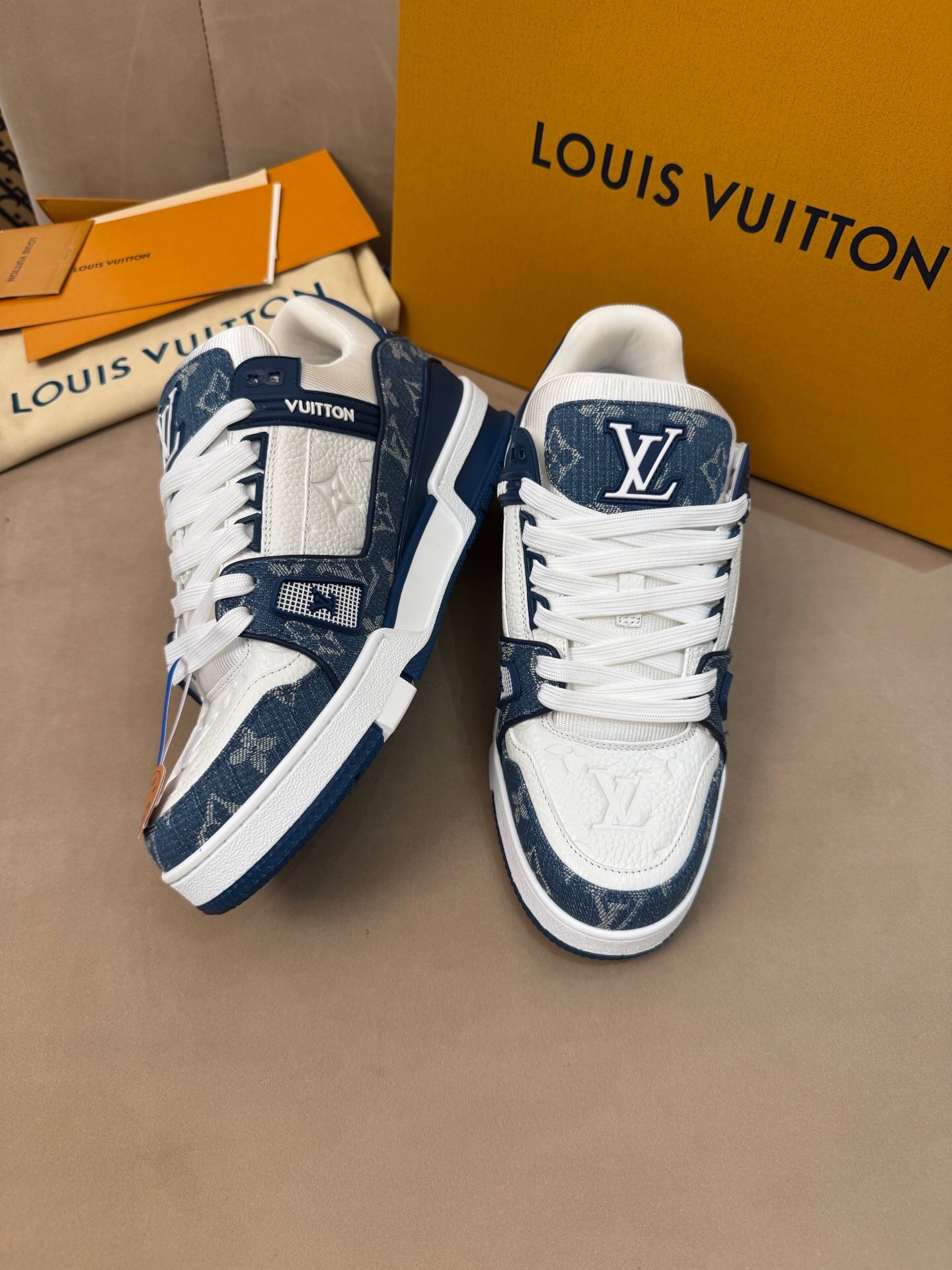 P699 Trainer Classic Sneakers - Denim Blue