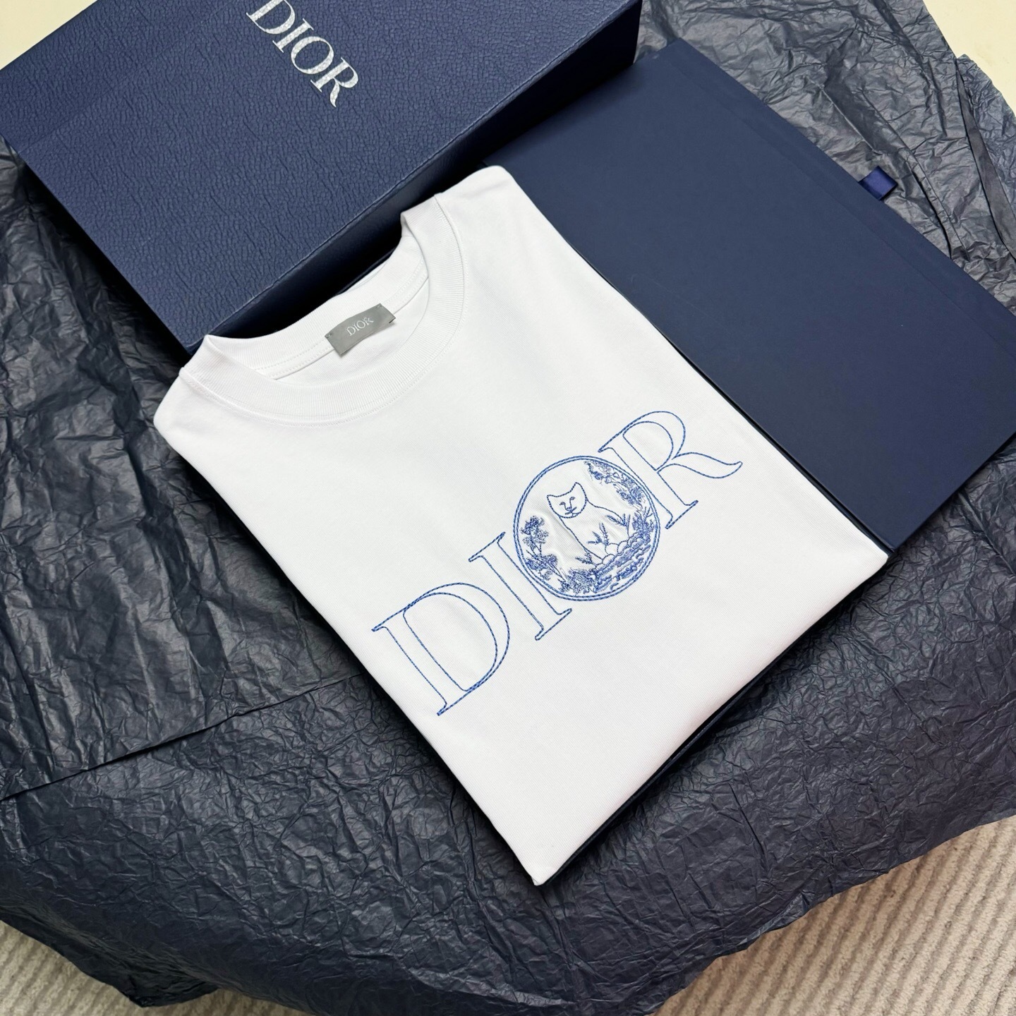 P229 Letter and Cat Embroidered T-Shirt - White