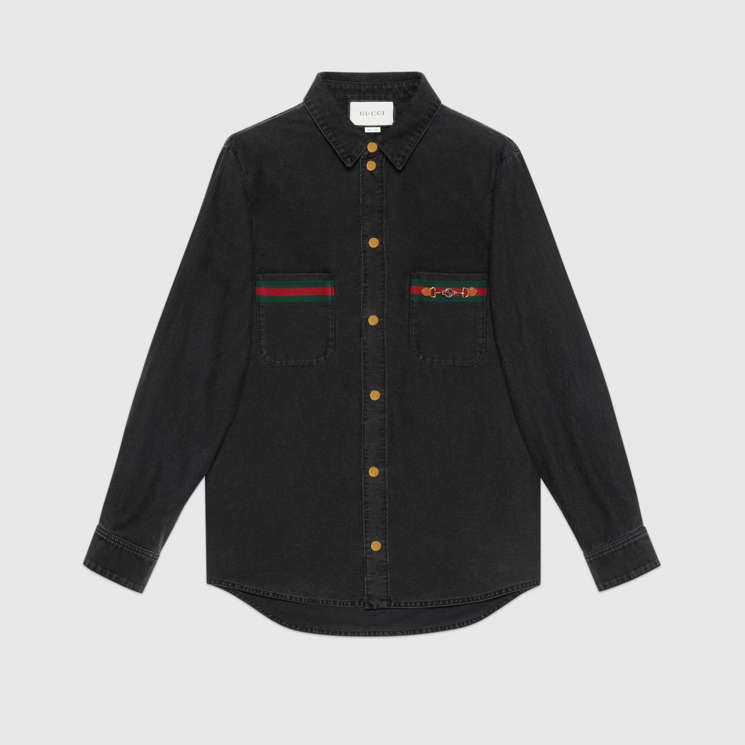 P439 Clasp-Detail Denim Shirt