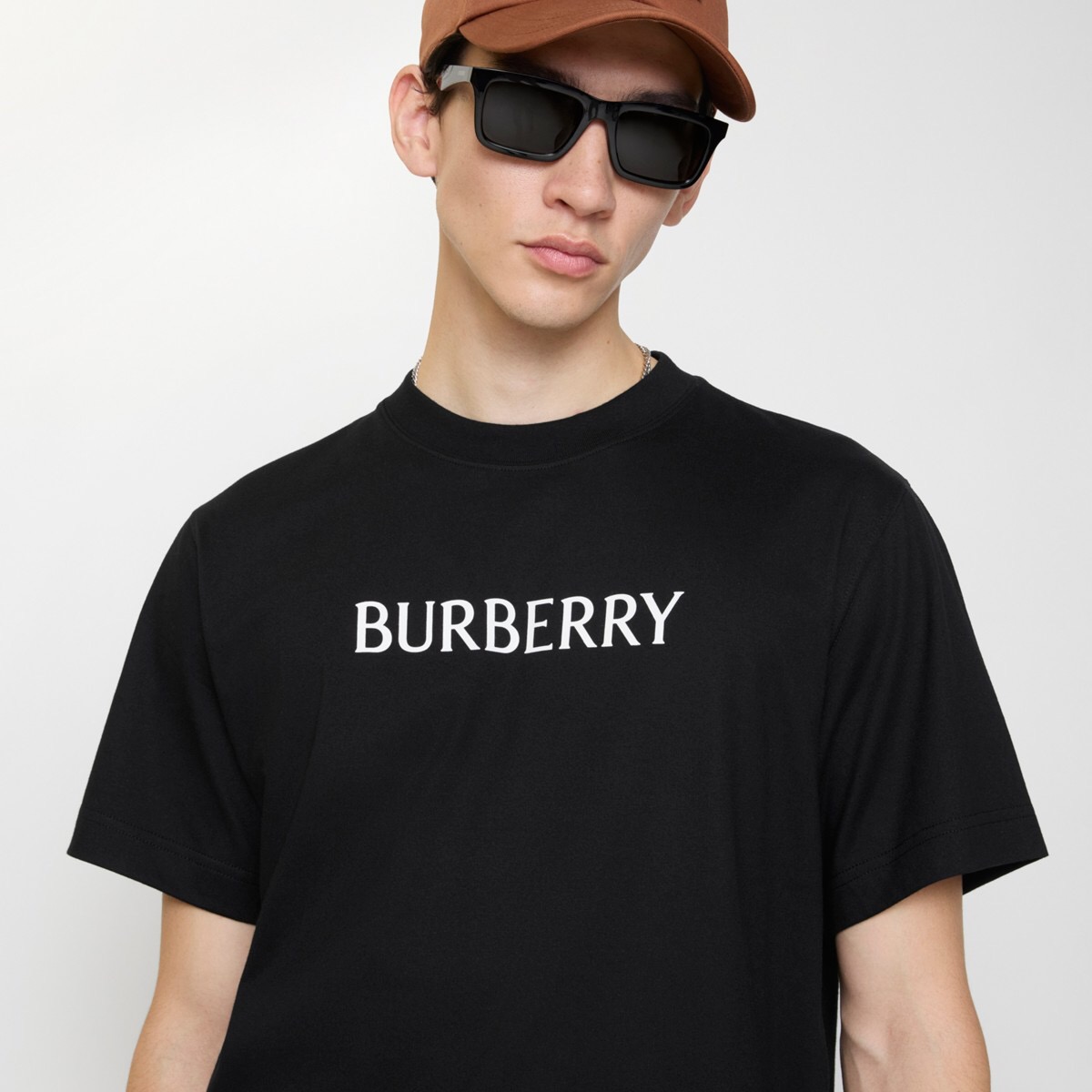 P219 Screen-Print T-Shirt - Black