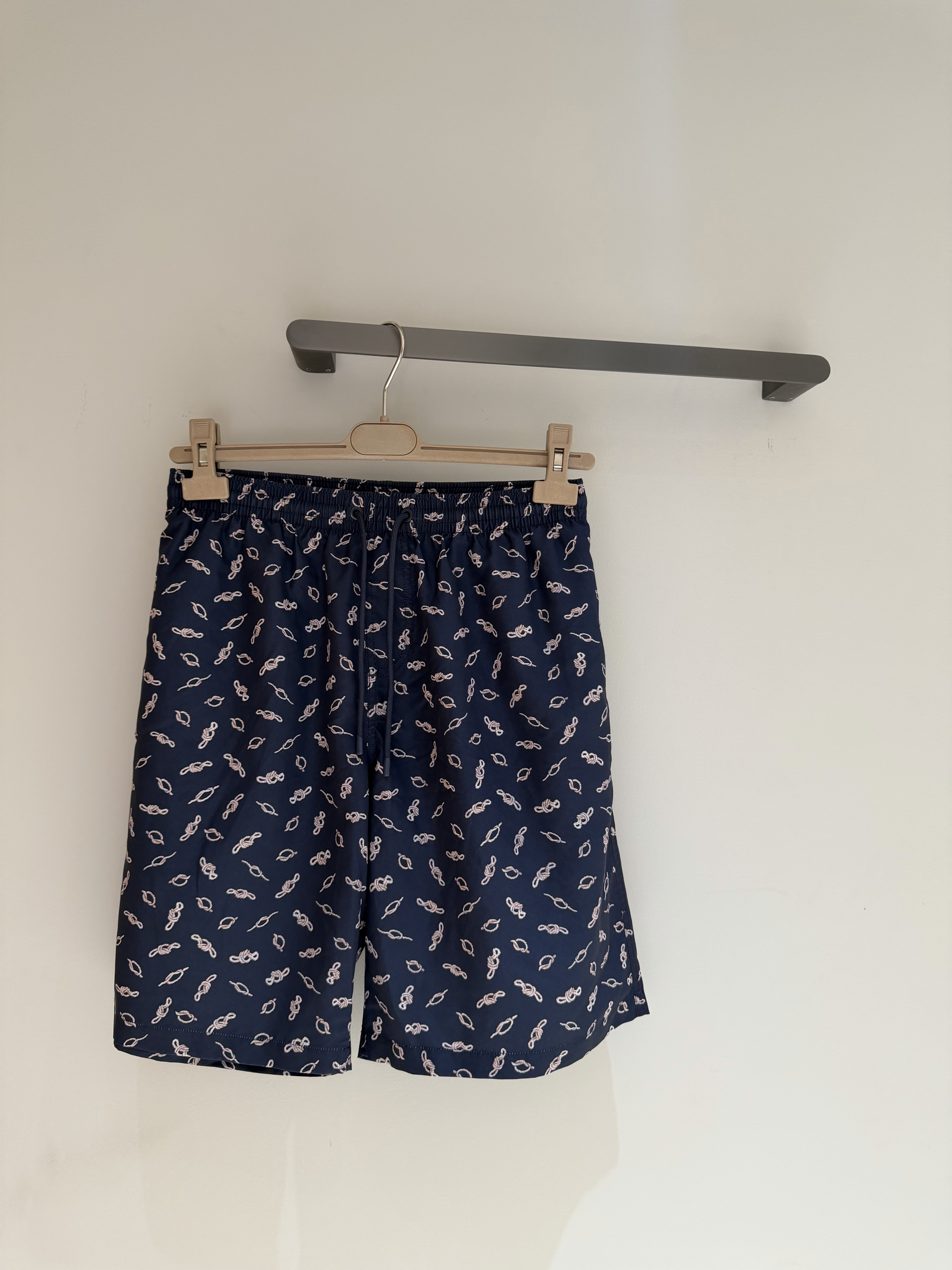 P329 Knot Print Shorts
