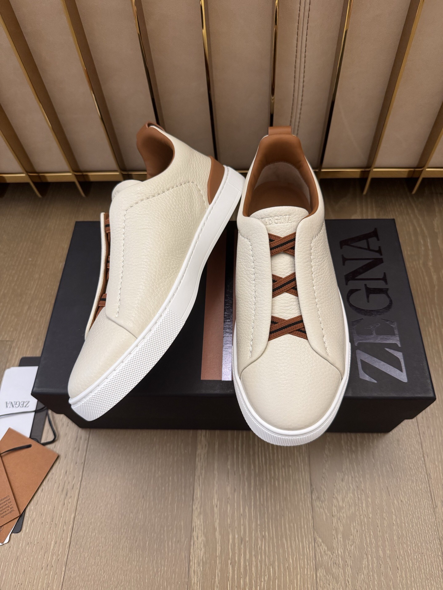 P719 Business Casual Shoes - White