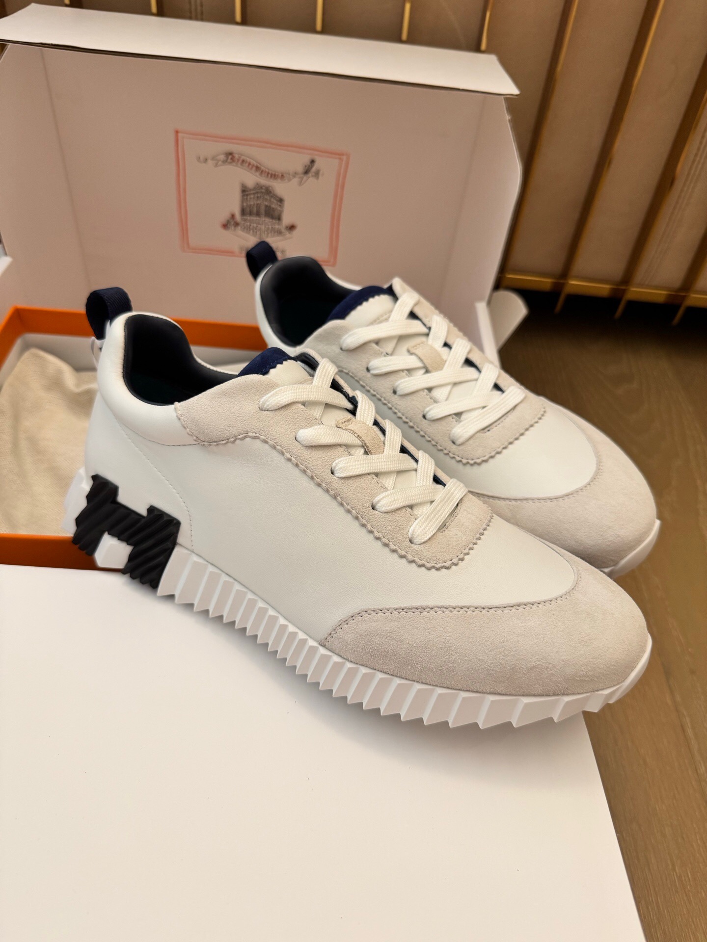 P719 H Sneakers