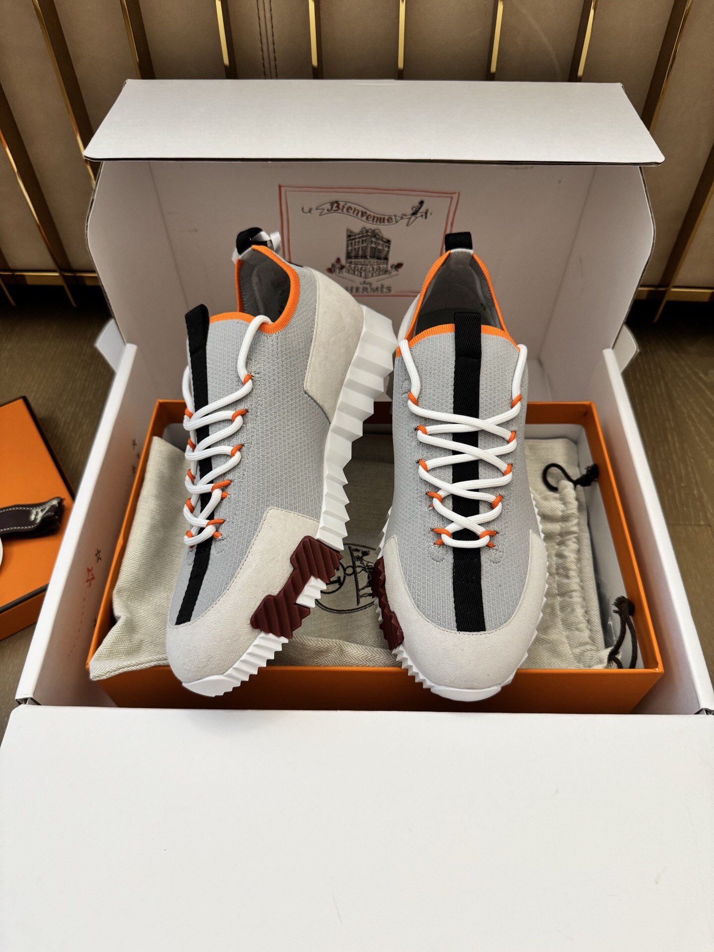 P559 LIFT sports shoes（Orange Grey）