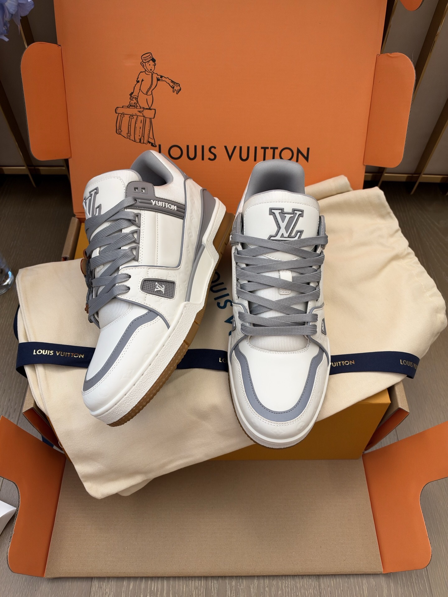 P699 Trainer sneakers