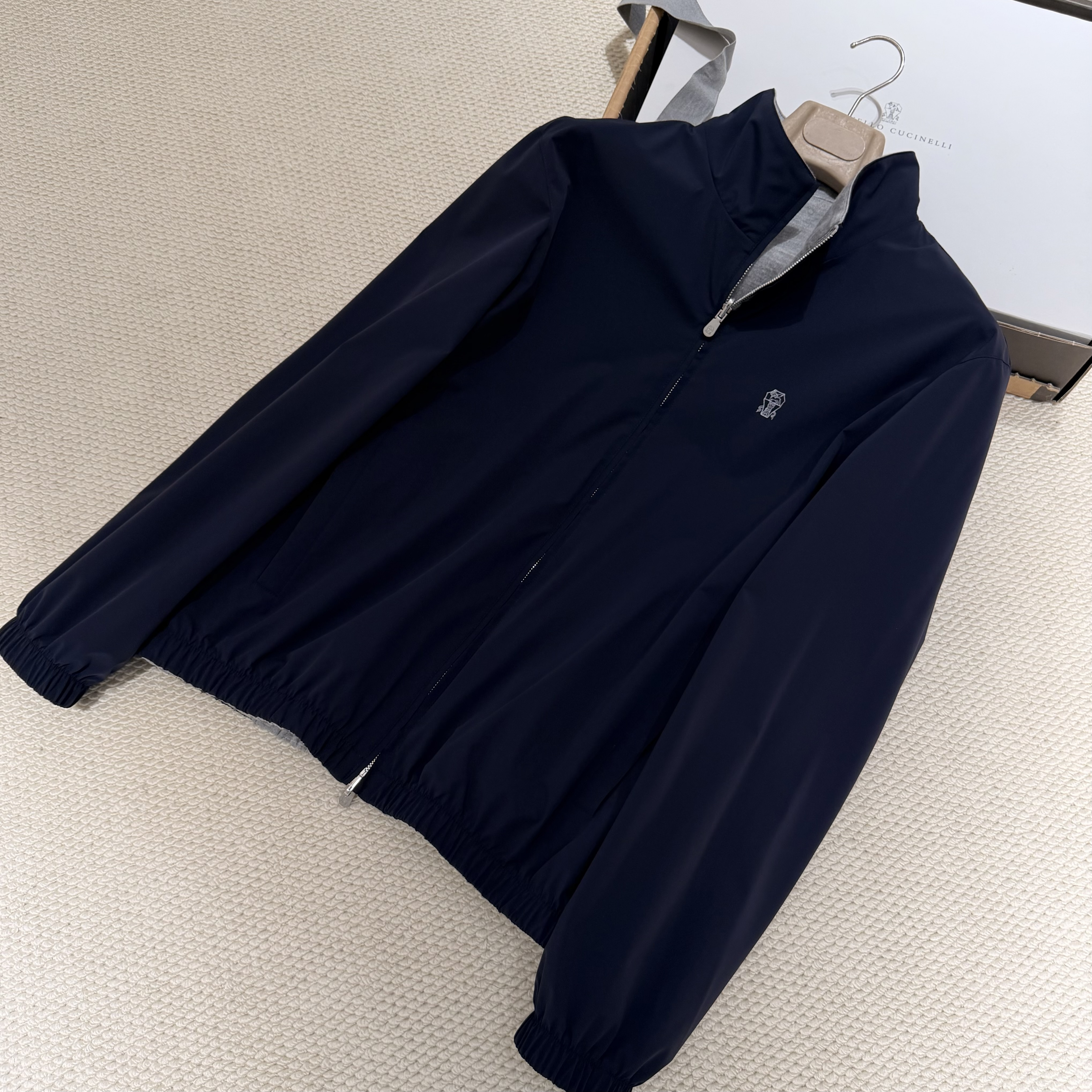 P1169 Front and back jacket (navy blue)