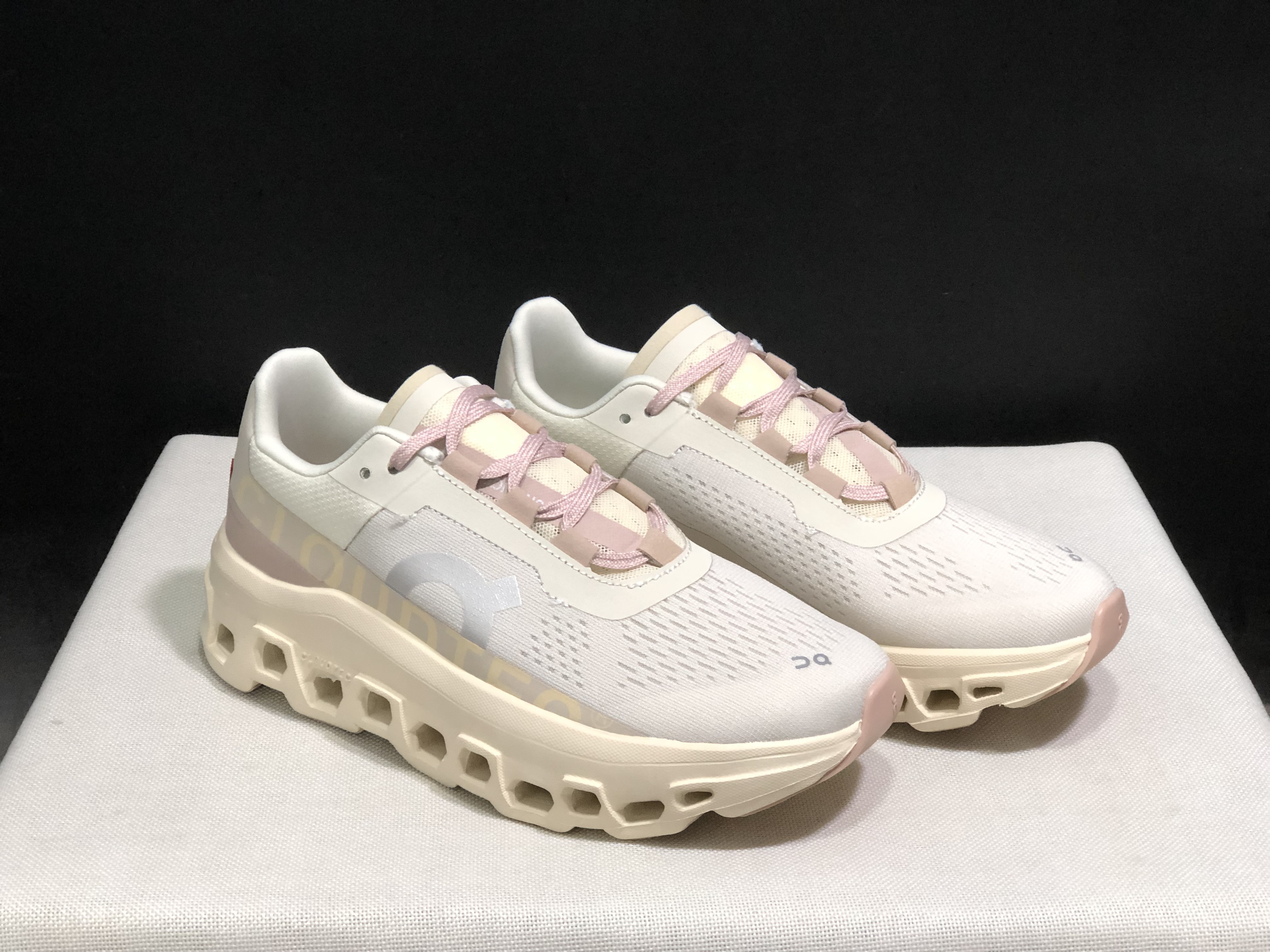 On Cloudmonster 1 - Moonlight Pink - Size 36–45