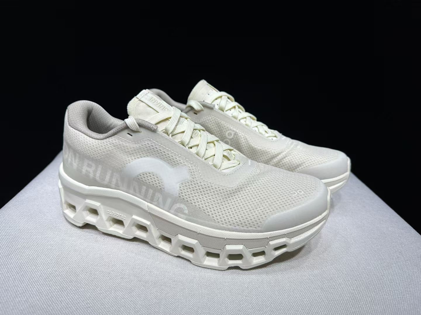 On Cloudmonster 2 - Size 36–45