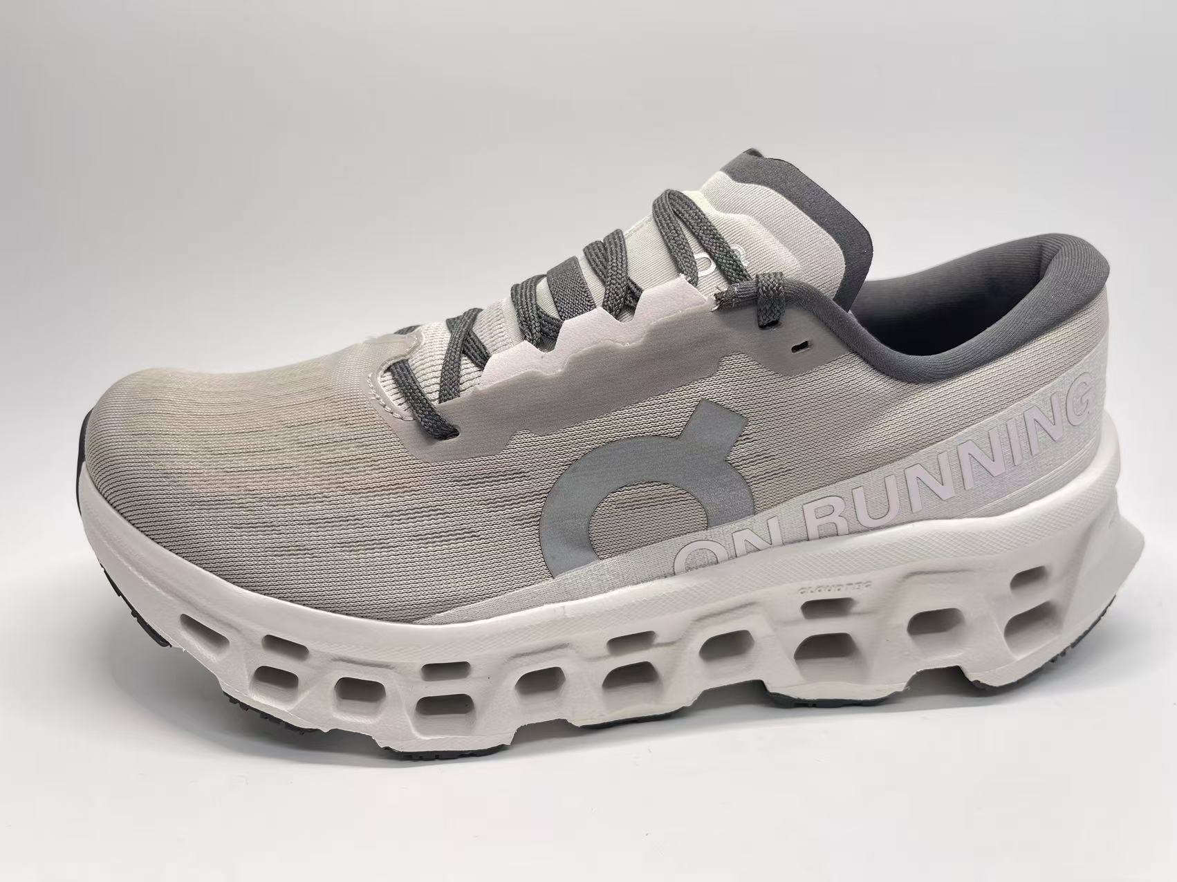 On Cloudmonster 3 - Size 36–45