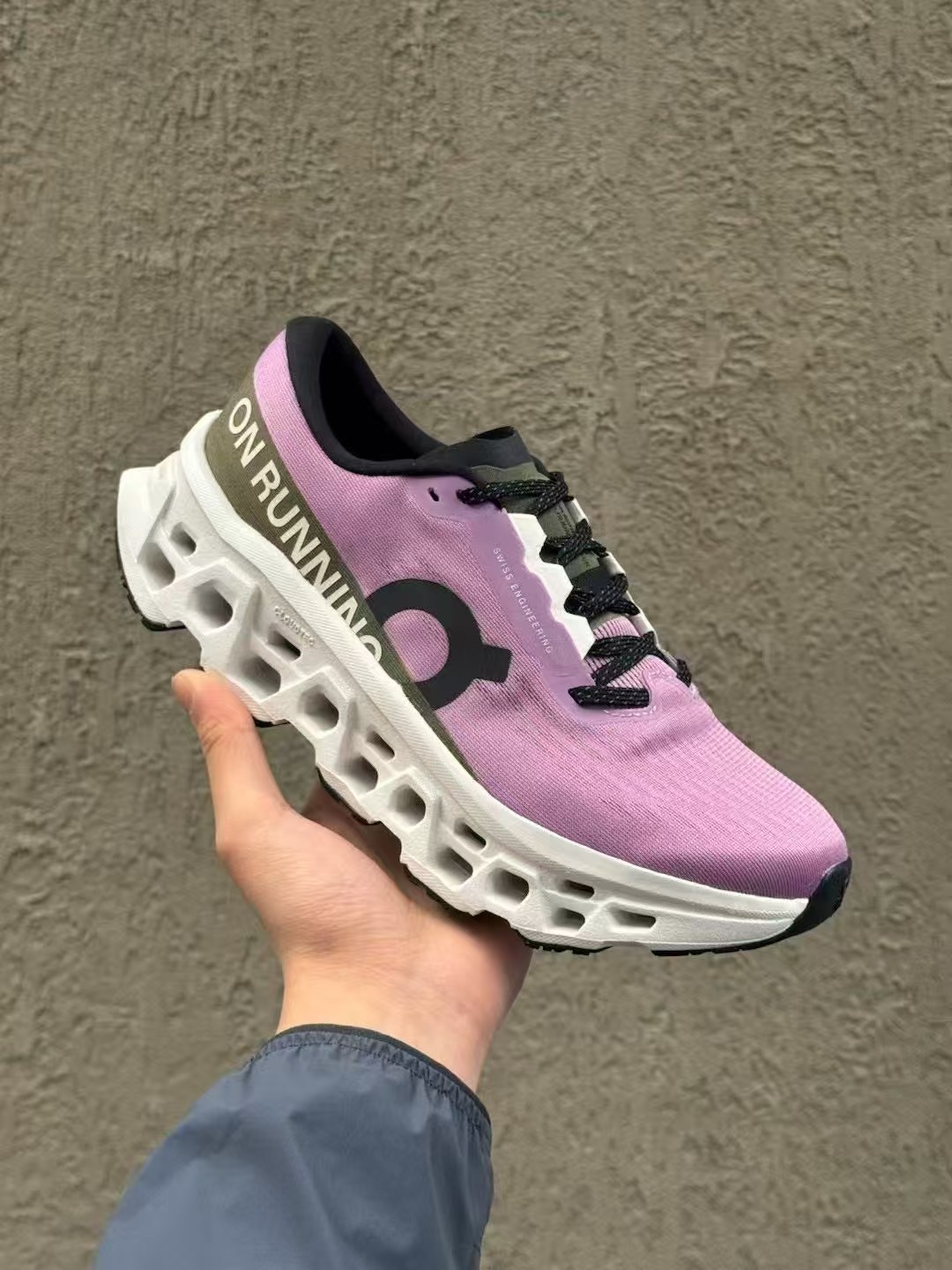 On Cloudmonster 3 - Magenta - Size 36–41