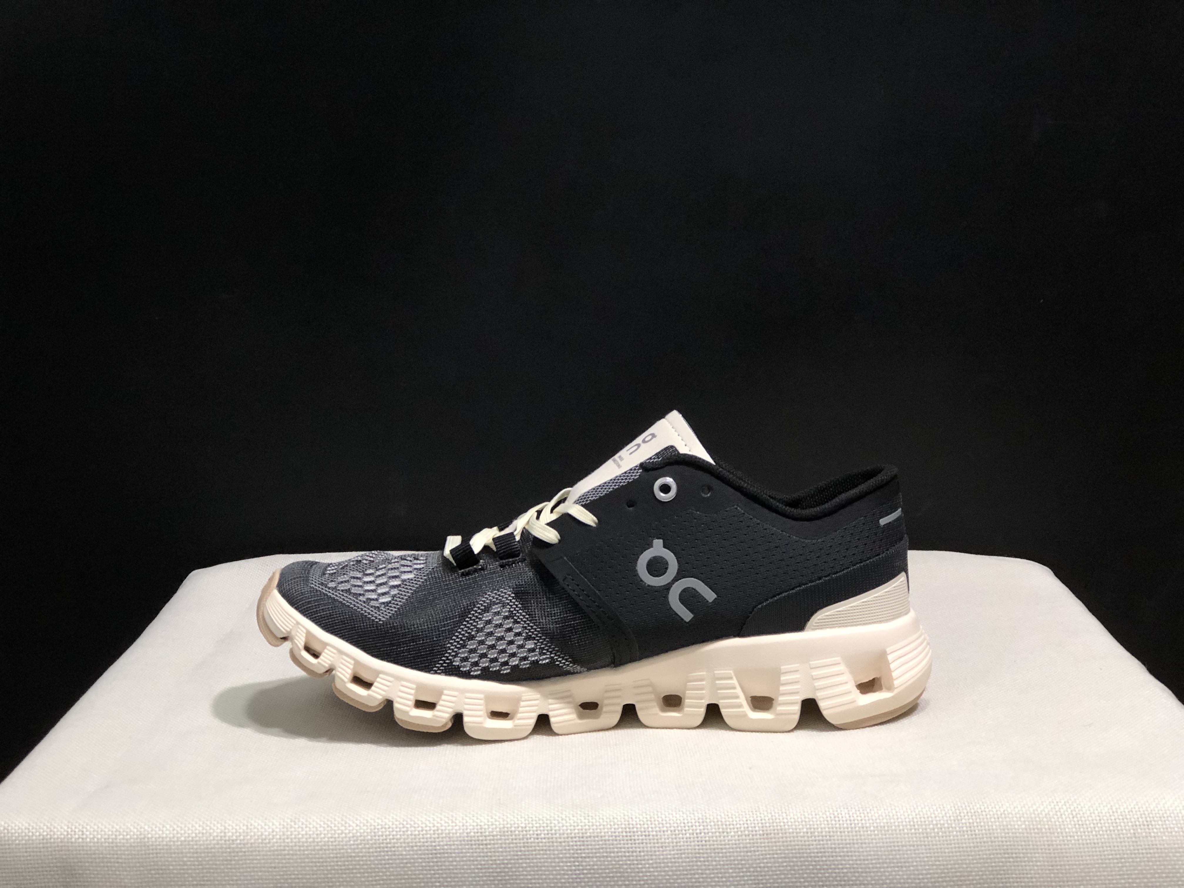 On昂跑 Cloud X1t 多功能 跑步鞋36-45码 · image 15