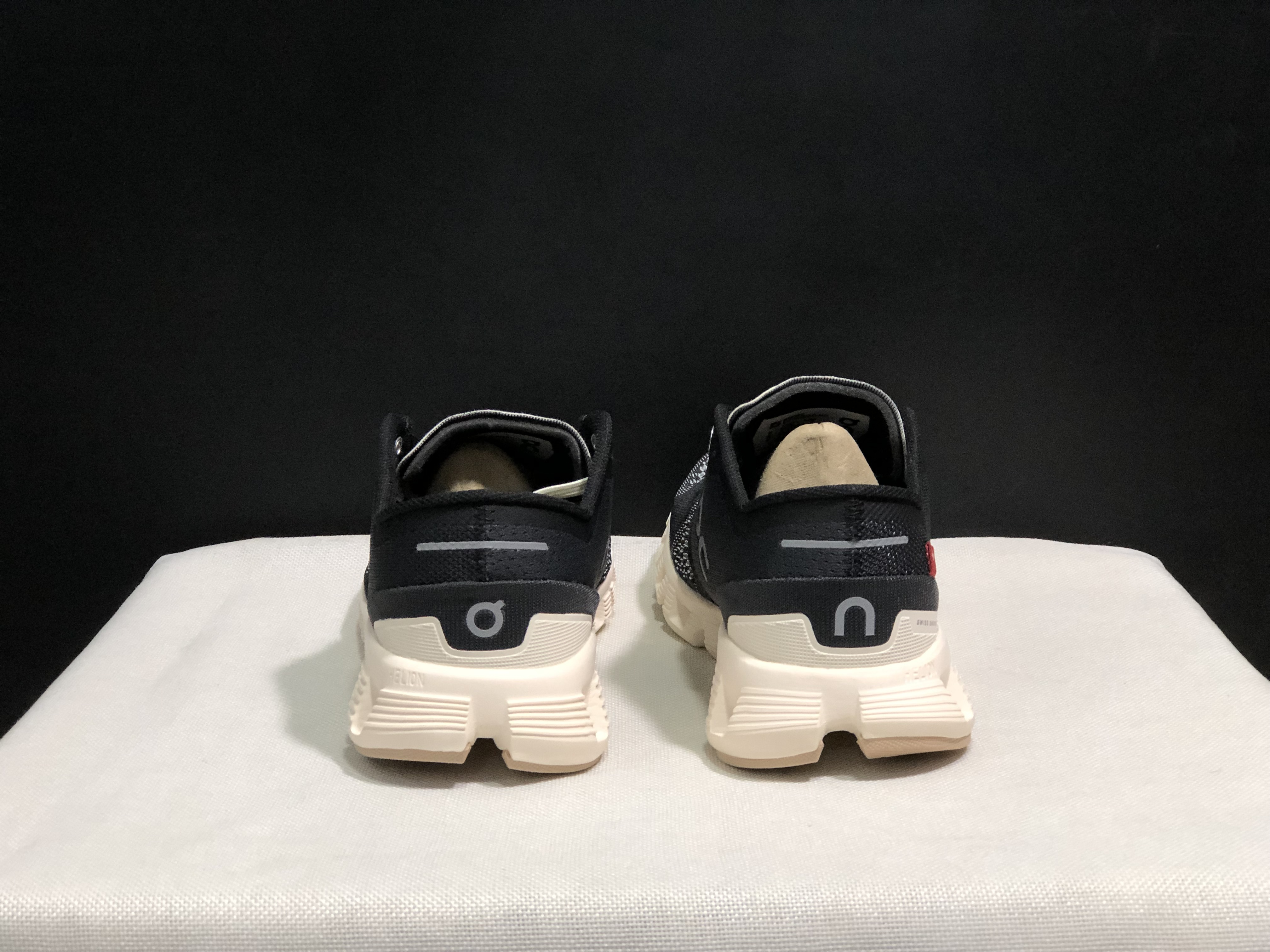 On昂跑 Cloud X1t 多功能 跑步鞋36-45码 · image 11