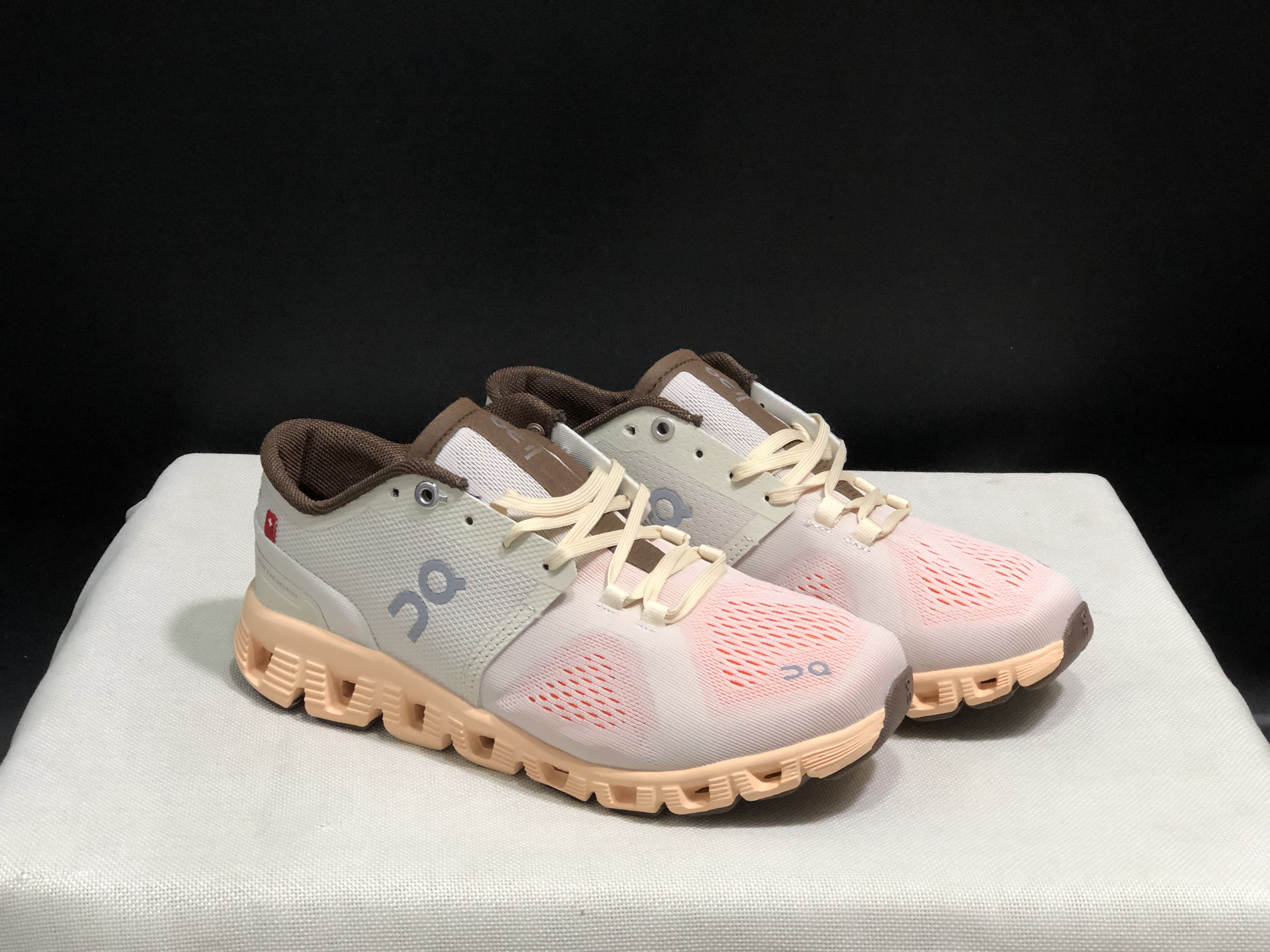 On昂跑 Cloud X1多功能 跑步鞋36-45码 · image 6