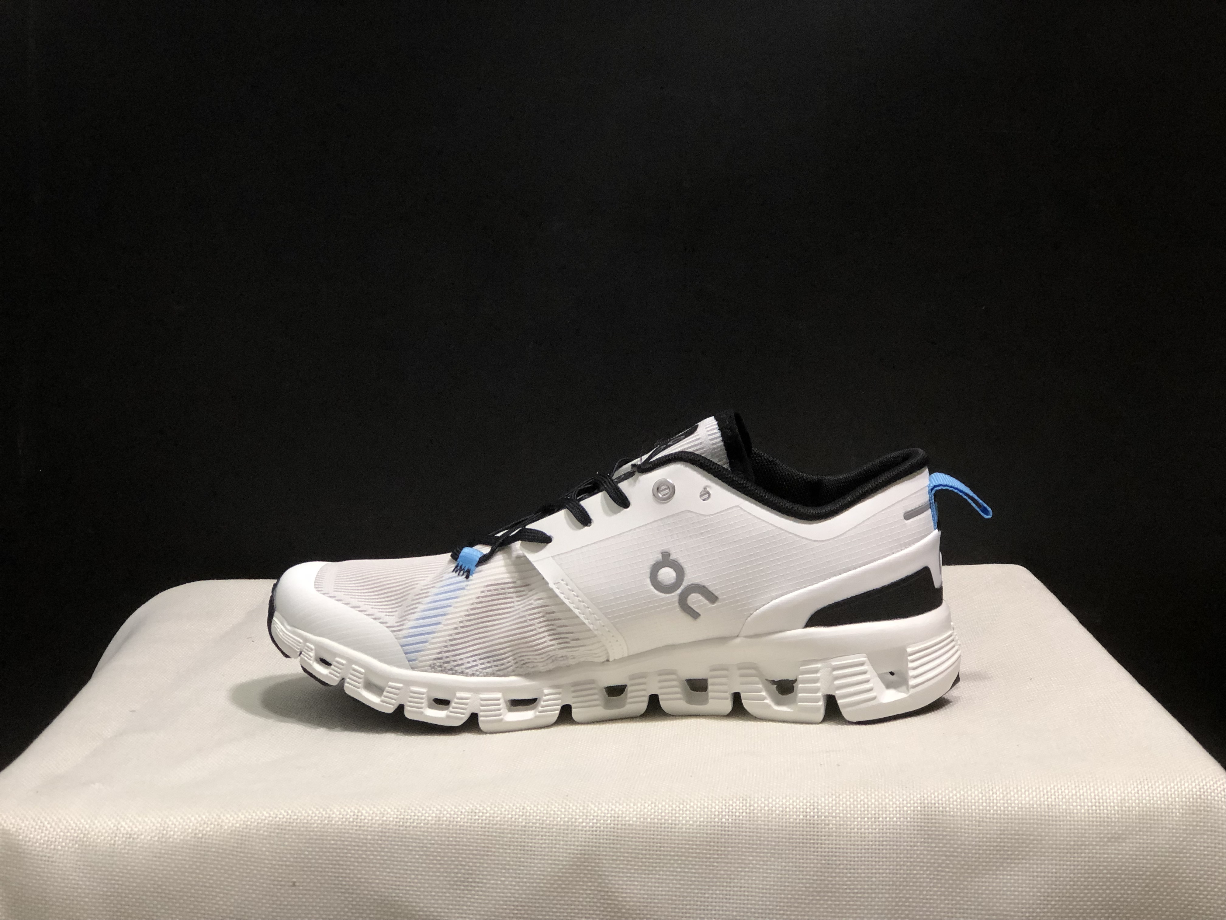 On昂跑 Cloud X3 Shift白黑 跑步鞋36-45 · image 7