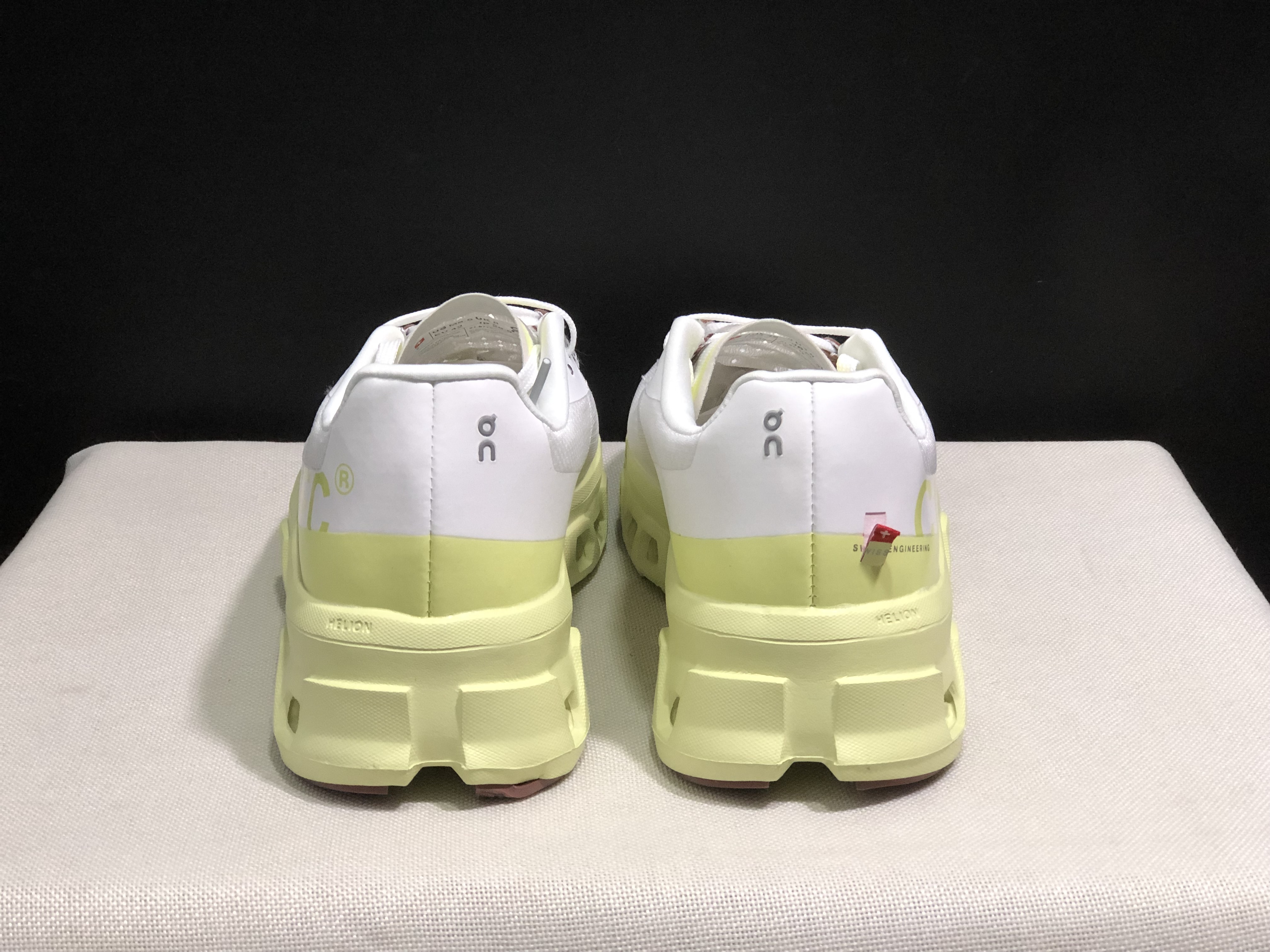 ON Cloudmonster小怪兽一代洋槐黄 36-45 · image 6