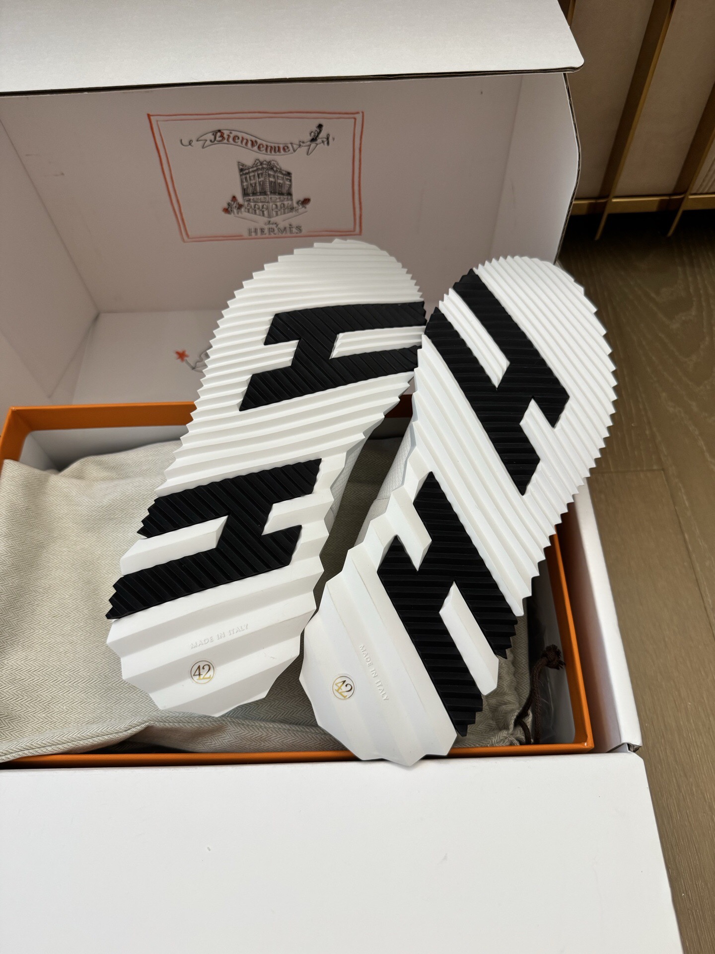 P559 LIFT sports shoes（white） · image 5