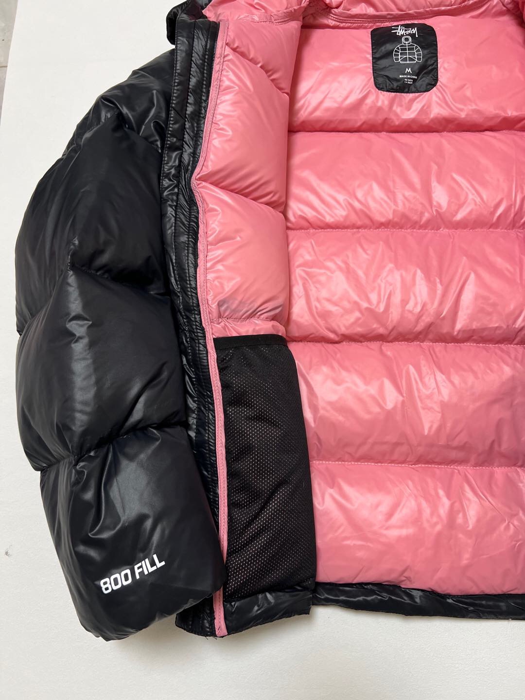 P879  Stussy down jacket · image 18