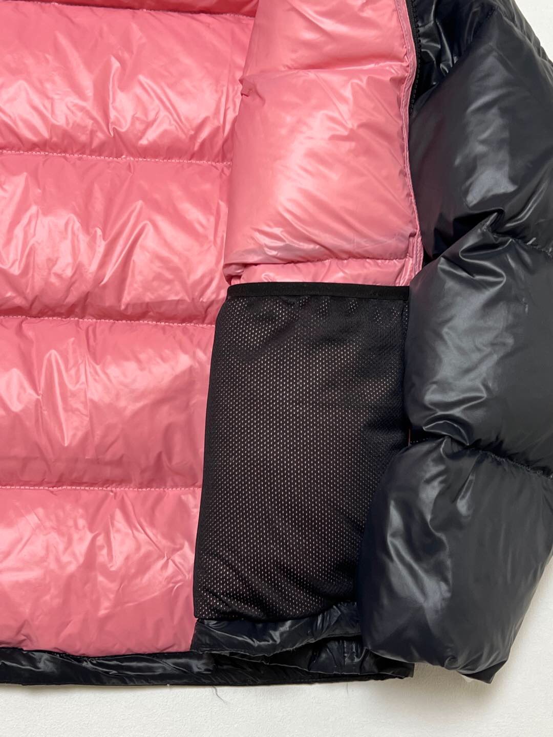 P879  Stussy down jacket · image 16