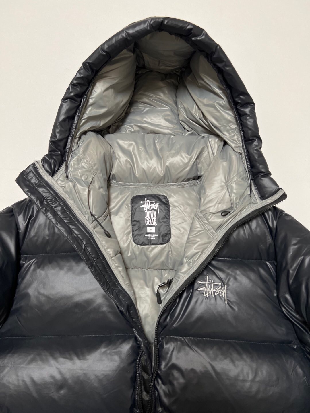 P879  Stussy down jacket · image 17